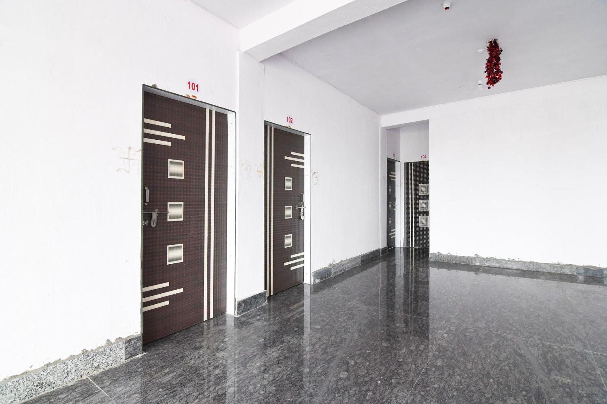 Hotel O Silk City Palace Brahmapur Exterior foto