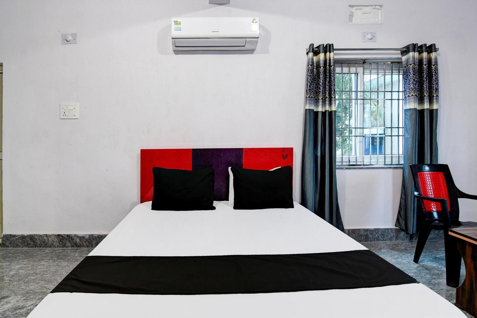Hotel O Silk City Palace Brahmapur Exterior foto